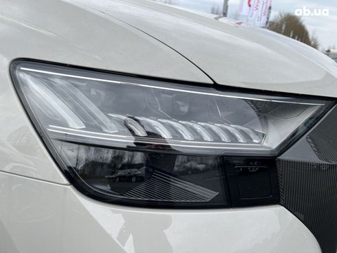 Audi RS Q8 2022 - фото 18