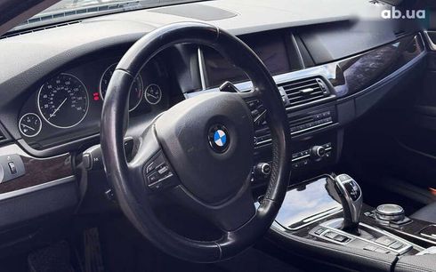 BMW 5 серия 2015 - фото 10