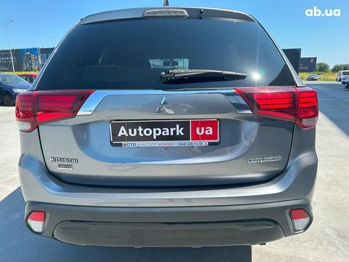 Mitsubishi Outlander 2019 серый - фото 9