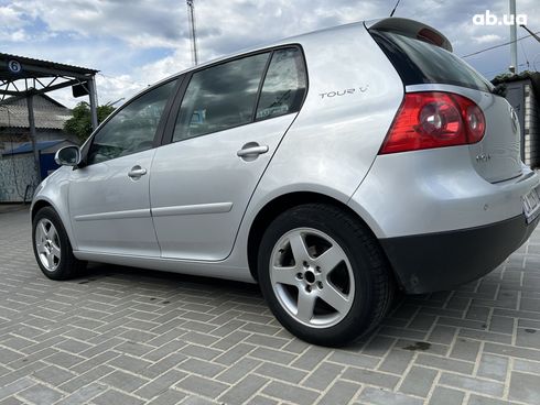 Volkswagen Golf 2007 серебристый - фото 4