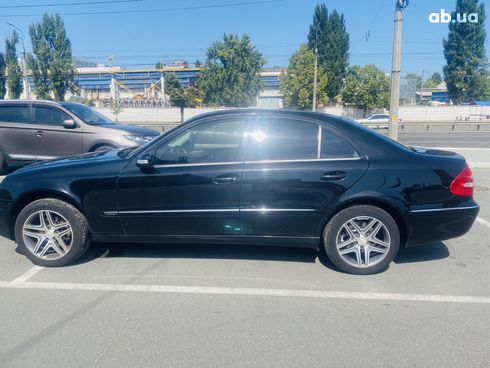 Mercedes-Benz E-Класс 2005 черный - фото 9