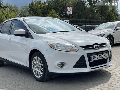 Ford Focus 2012 - фото 8