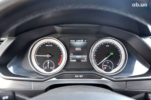 Skoda Superb 2019 - фото 28