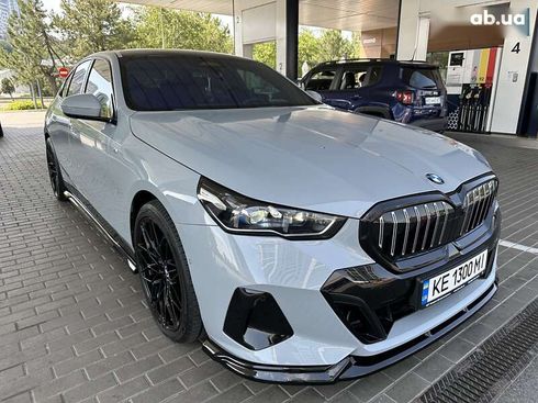 BMW 5 серия 2024 - фото 7