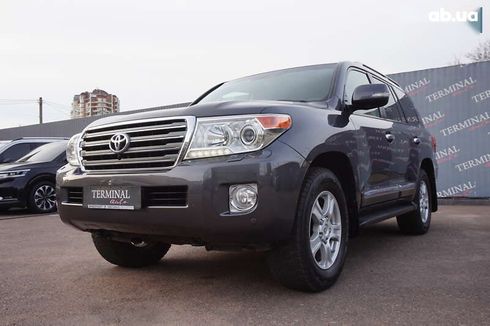 Toyota Land Cruiser 2014 - фото 9