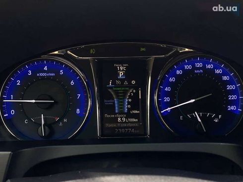 Toyota Camry 2014 - фото 29