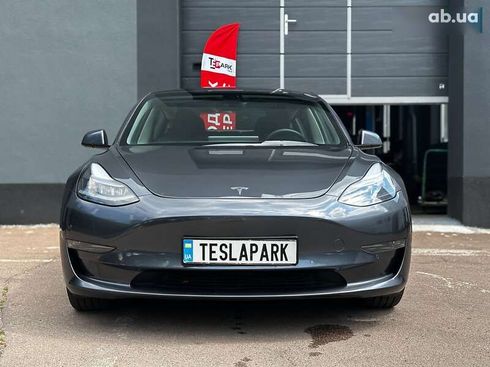 Tesla Model 3 2021 - фото 3