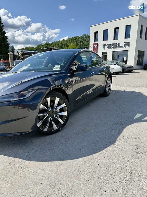 Tesla Model 3 2024 - фото 2
