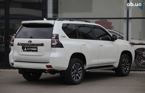 Toyota Land Cruiser Prado 2022 - фото 4