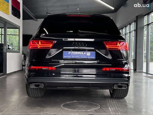 Audi Q7 2017 - фото 13