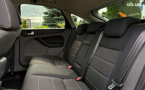 Ford Focus 2010 - фото 10