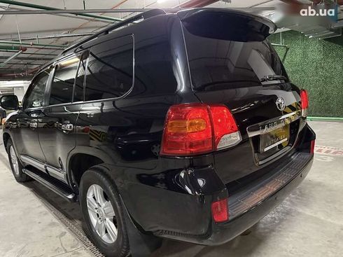Toyota Land Cruiser 2012 - фото 10