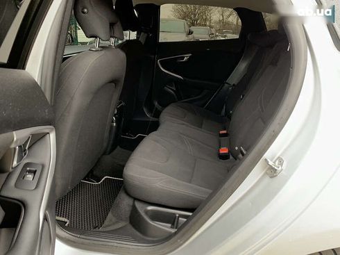 Volvo V40 2014 - фото 25