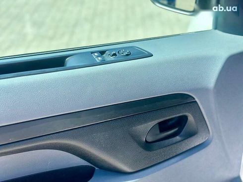 Opel Vivaro 2020 - фото 14