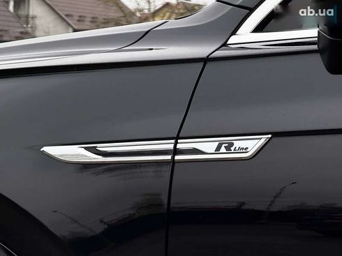 Volkswagen Touareg 2018 - фото 18