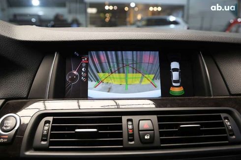 BMW 5 серия 2016 - фото 18