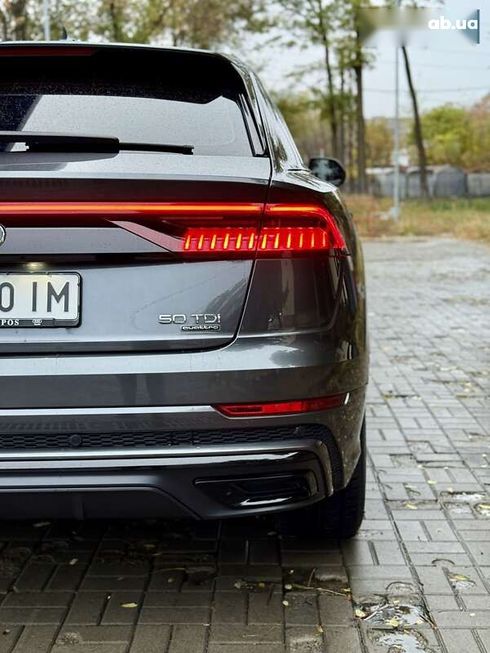 Audi Q8 2019 - фото 15