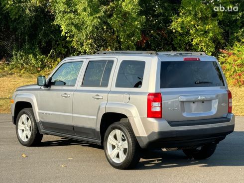 Jeep Patriot 2016 серебристый - фото 5