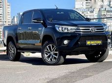 Продажа б/у Toyota Hilux 2017 года в Киеве - купить на Автобазаре