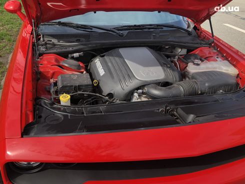 Dodge Challenger 2019 красный - фото 11