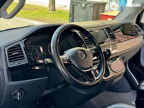 Volkswagen Multivan 2016 - фото 24