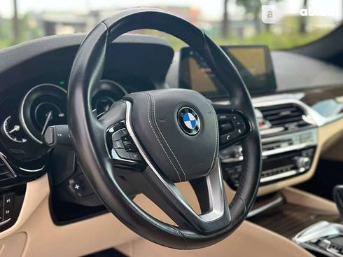 BMW 5 серия 2018 - фото 23