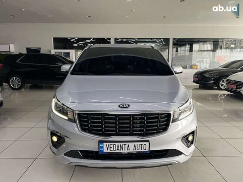 Kia Carnival 2019 - фото 2