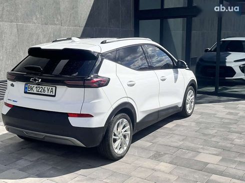 Chevrolet Bolt 2022 - фото 12