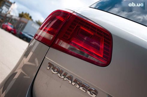 Volkswagen Touareg 2012 - фото 11