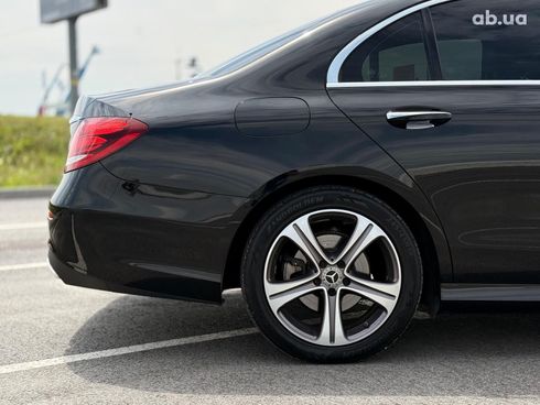 Mercedes-Benz E-Класс 2019 черный - фото 7
