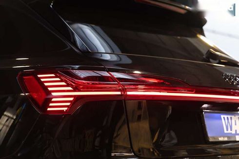 Audi E-Tron 2019 - фото 13