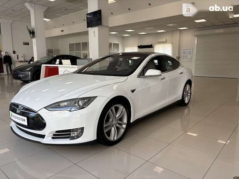 Tesla Model S 2015 - фото 4