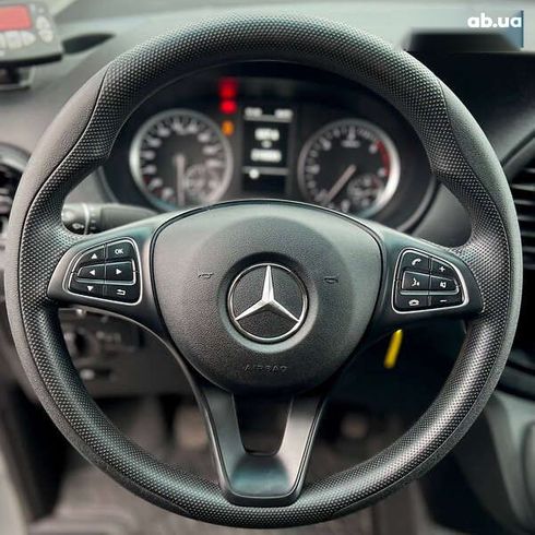 Mercedes-Benz Vito 2022 - фото 24