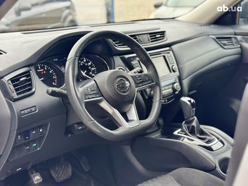 Nissan Rogue 2017 черный - фото 10