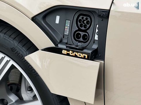 Audi E-Tron 2021 - фото 23