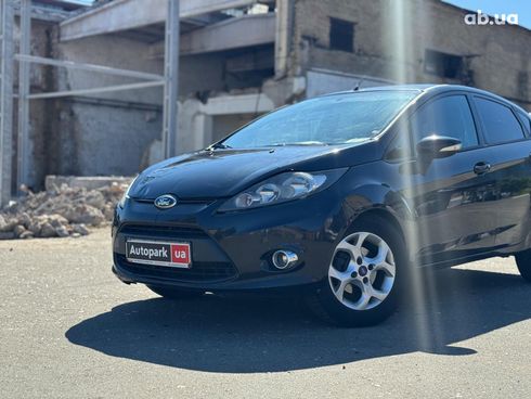 Ford Fiesta 2011 черный - фото 2