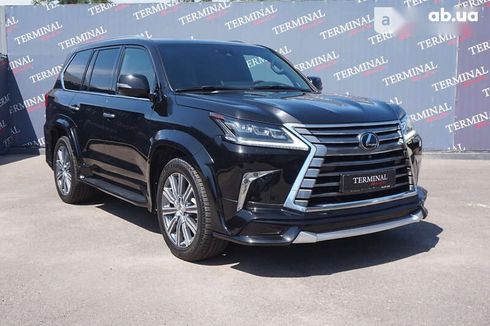 Lexus LX 2017 - фото 3