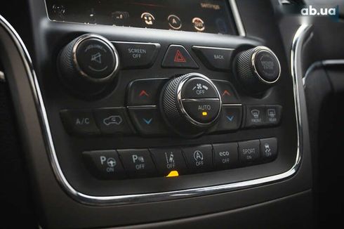 Jeep Grand Cherokee 2017 - фото 26