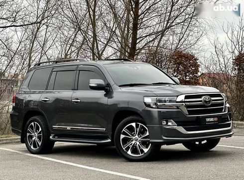 Toyota Land Cruiser 2020 - фото 17