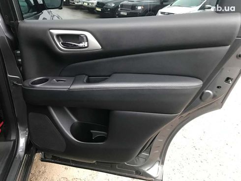 Nissan Pathfinder 2017 серый - фото 57