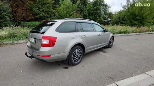 Skoda Octavia 2015 серый - фото 4