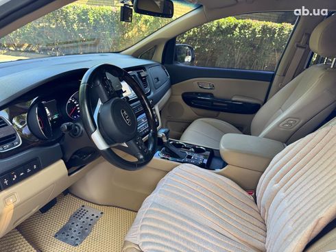 Kia Carnival 2019 белый - фото 19