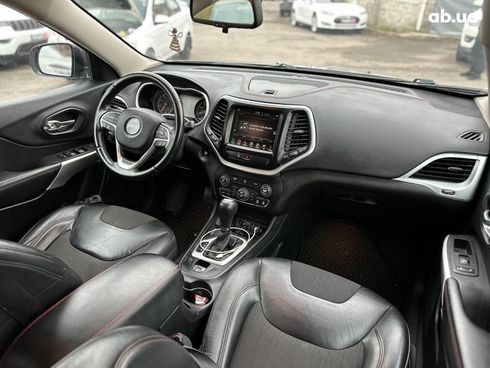 Jeep Cherokee 2018 серый - фото 54