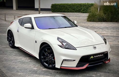 Nissan 370Z 2015 - фото 4