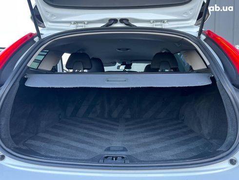 Volvo V60 2014 белый - фото 36