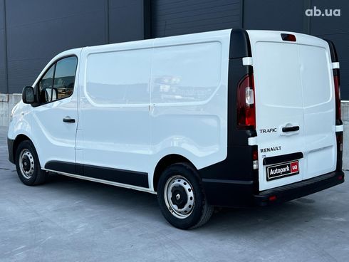 Renault Trafic 2018 белый - фото 15