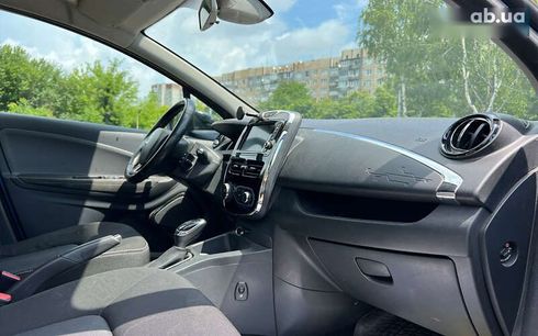 Renault Zoe 2017 - фото 22