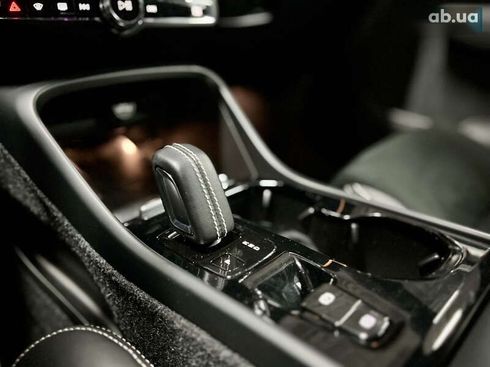 Volvo XC40 2022 - фото 28