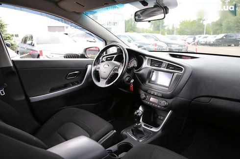 Kia Cee'd 2015 - фото 15