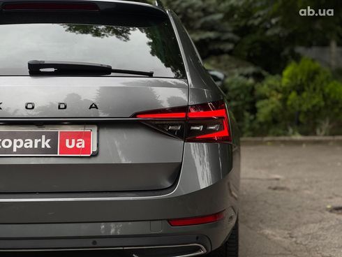 Skoda Superb 2022 серый - фото 13